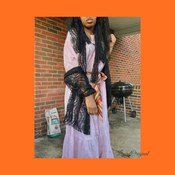 Limited Edition 80” Lace Wrap ꨄ ɴᴇᴡ ᴘʜᴏᴛᴏs - Picture 4 of 10